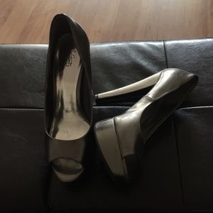 Platinum platform heels